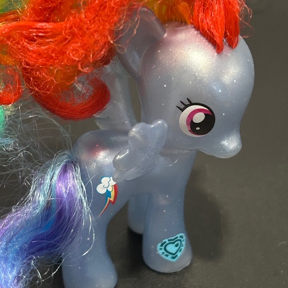 Gray and Red Building Blocks Set - Picture 11 of 14